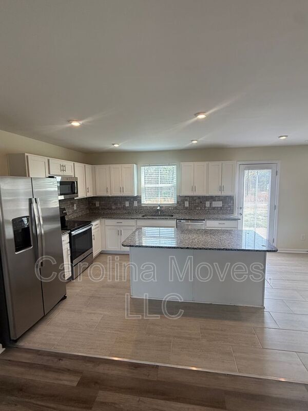 Building Photo - 328 Timberwild Dr