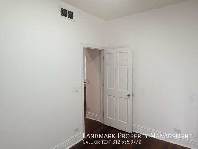 Building Photo - 5340 N Winthrop Ave