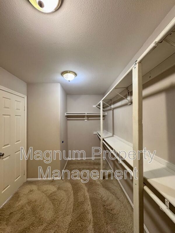 Building Photo - 30906 Crystalaire Dr