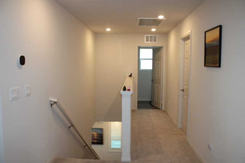 Building Photo - 26840 Red Dr