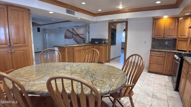 Building Photo - 4719 Frankfort Ave