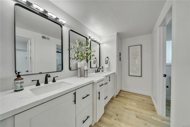 Building Photo - 27625 Niguel Village Dr