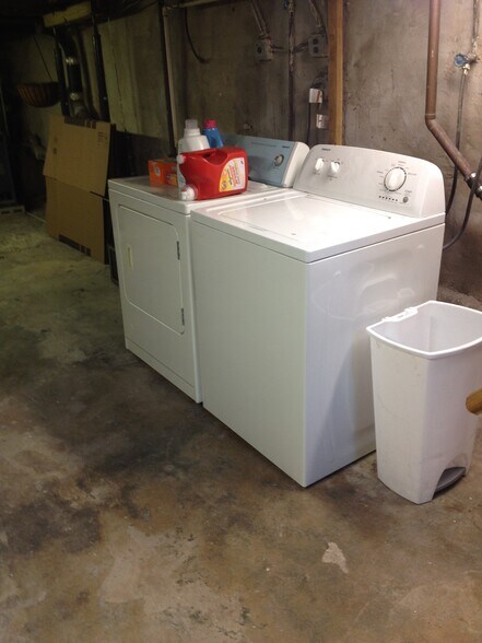 Basement Laundry - 300 Catharine St