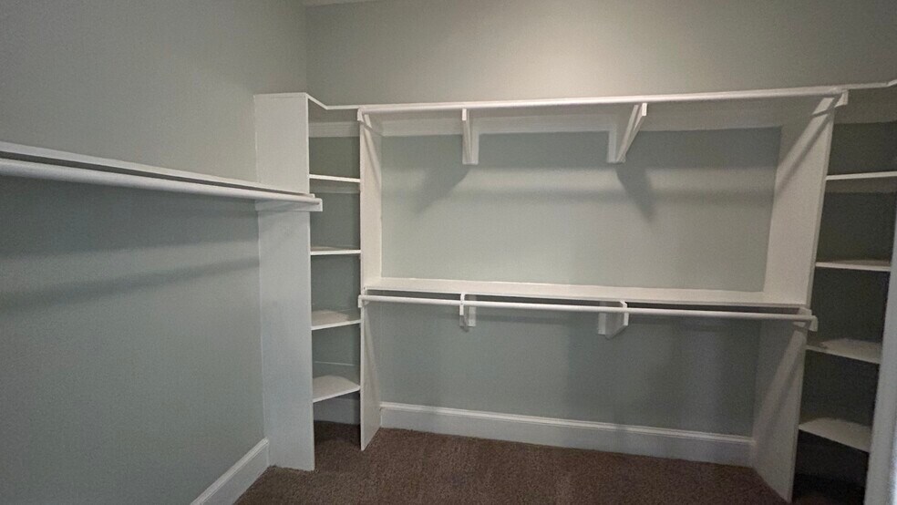 Building Photo - 389 Chastain Cir