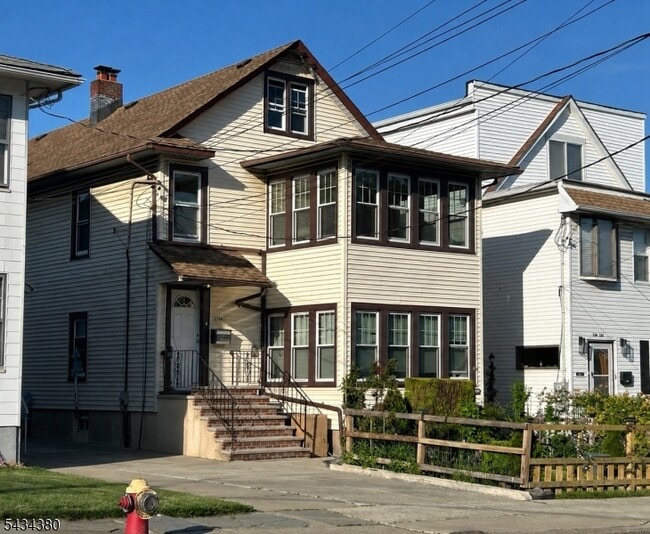 Building Photo - 234 Brook Ave