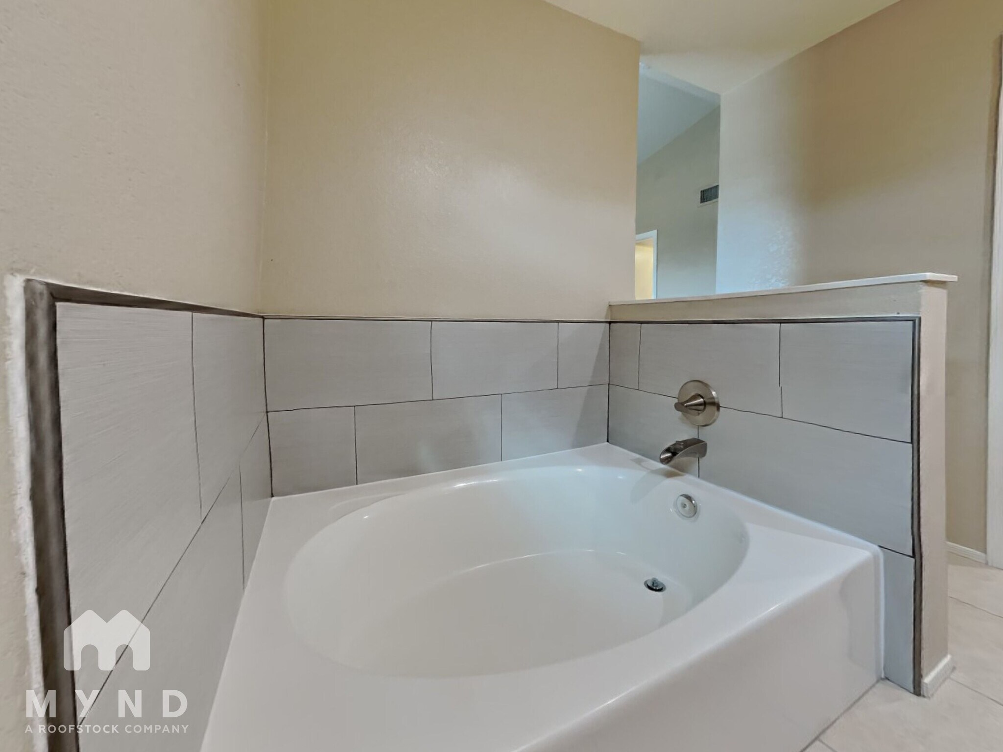 Building Photo - 3233 W Avior Dr