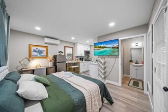 Building Photo - 9827 San Diego St