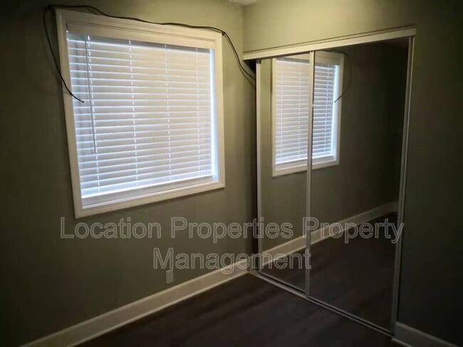 Building Photo - 2517 Morningside Dr