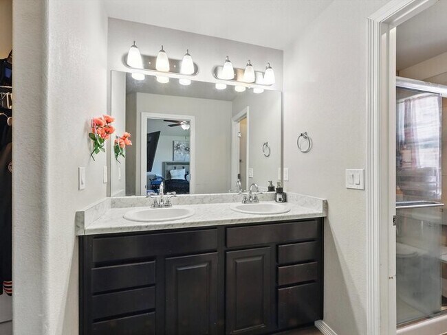Building Photo - 10734 Witcher Dr