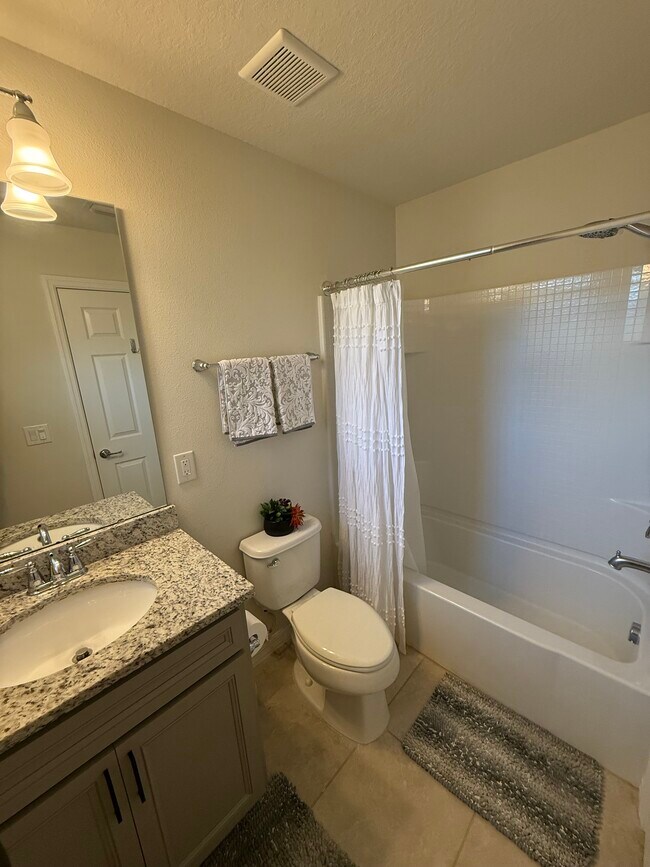 Building Photo - 9208 Hillcroft Dr