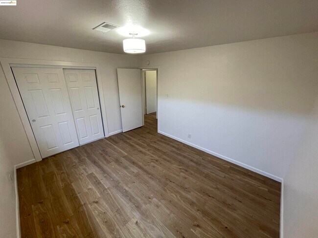 Building Photo - 3206 Fitzpatrick Dr