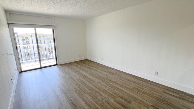 Building Photo - 4550 NW 9th St