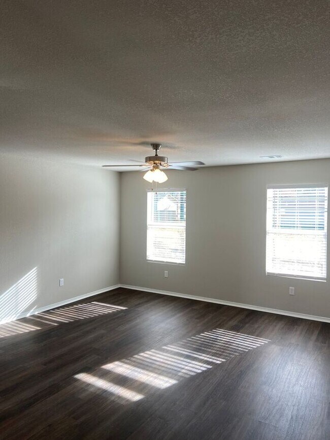Building Photo - *MARCH MADNESS SPECIAL* BRAND NEW Three Be...