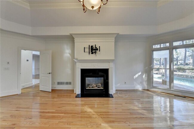 Building Photo - 7970 St Marlo Fairway Dr