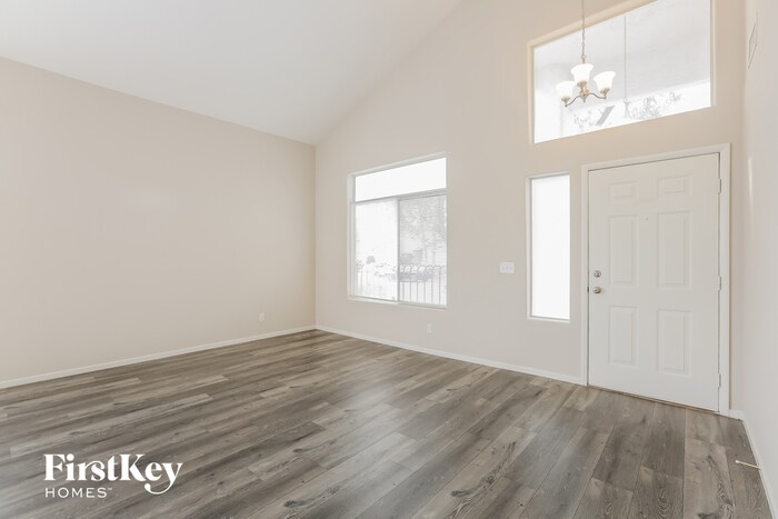 Building Photo - 8600 Danza Del Sol Dr