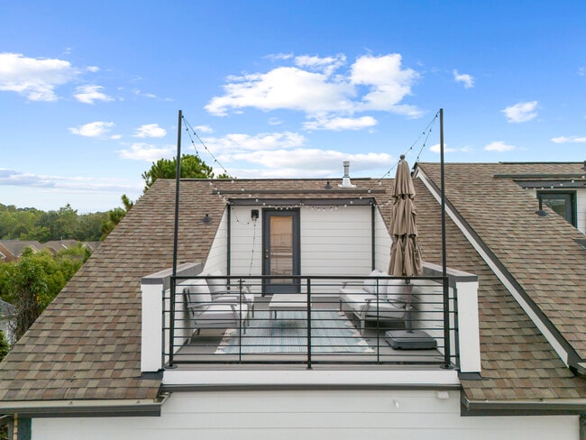 Building Photo - 214 Maidstone Trail