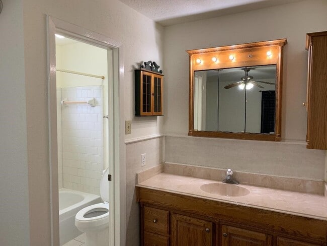 Building Photo - 6814 Grant Dr