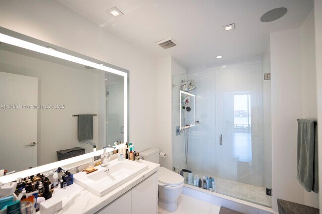 Building Photo - 330 Sunny Isles Blvd