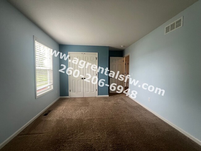 Building Photo - 4 Bedroom House - $400 off First Months rent