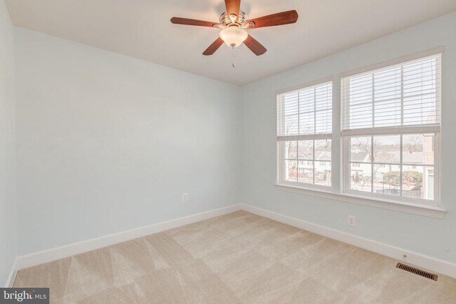Building Photo - 6266 Summit Point Ct