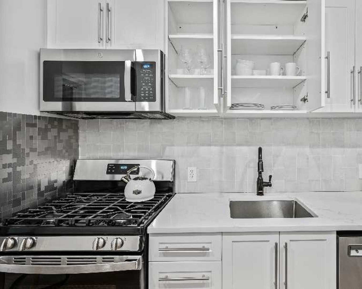 Building Photo - 491 2nd Ave