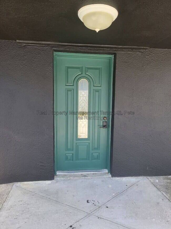 Building Photo - 3422 W Idlewild Ave