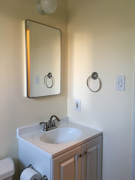 bathroom view 1 - 5428 Van Fleet Avenue