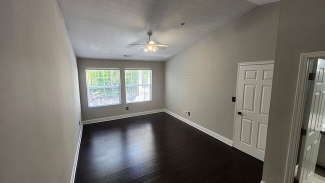 Building Photo - Top-Floor 2-Bed, 2-Bath Condo with Fireplace & Deck in Desirable Brookhaven Location!!