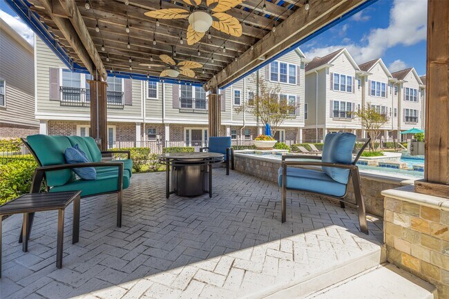 Building Photo - 3001 Murworth Dr