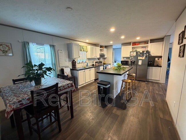 Building Photo - 2944 Jones Chapel Rd