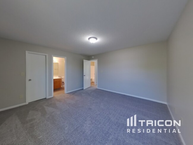 Building Photo - 2806 Driving Wind Way