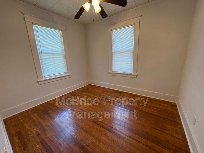 Building Photo - 1112 Troupe St