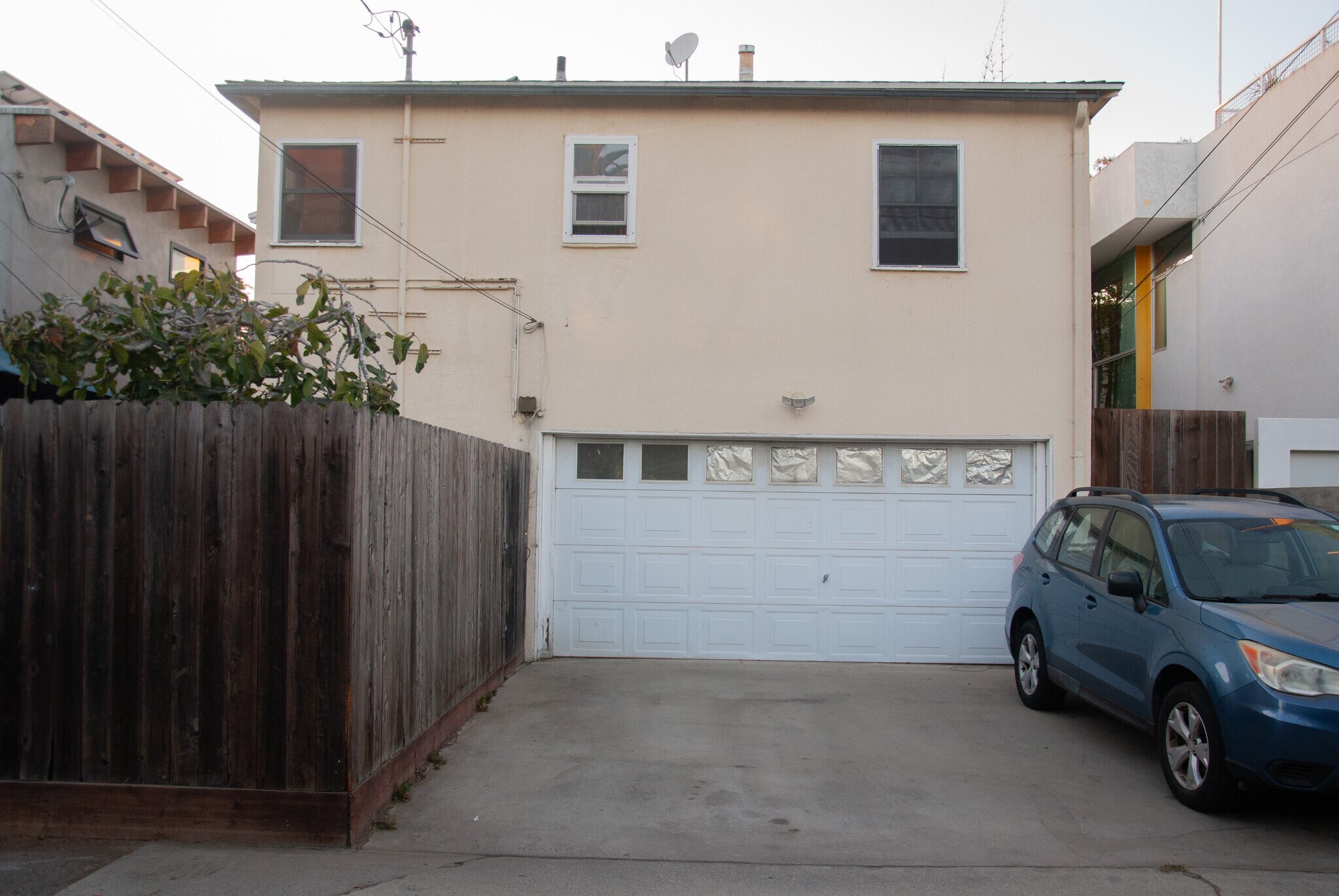 Parking space - 936 Palms Blvd