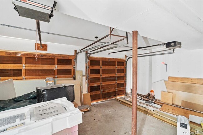 Building Photo - 35 Gardners Ln