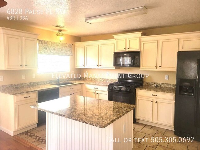 Primary Photo - Spacious 4 Bedroom Home in Ventana Ranch