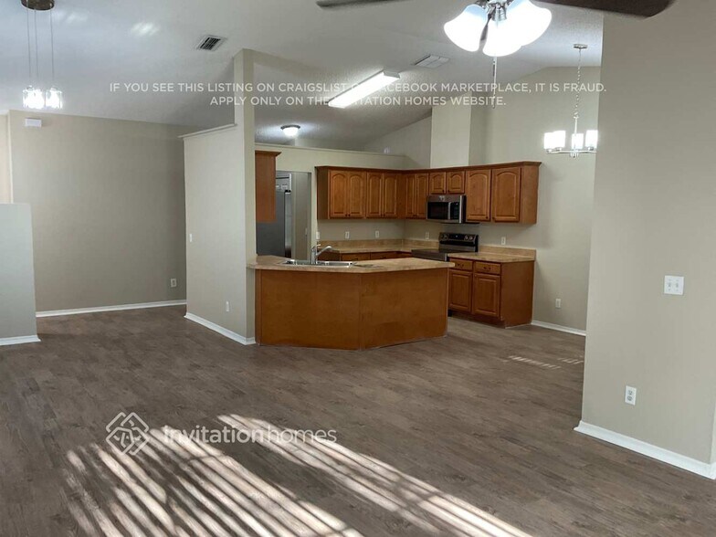 Building Photo - 12826 Lower River Blvd
