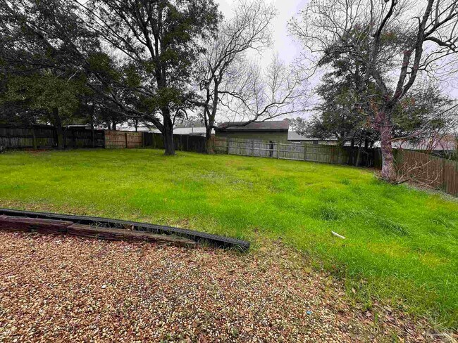 Building Photo - 2374 Windstone Dr