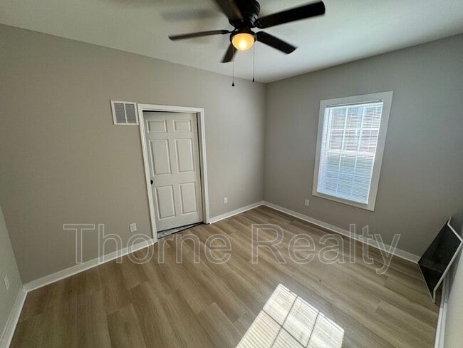 Building Photo - 817 Belleview Ave