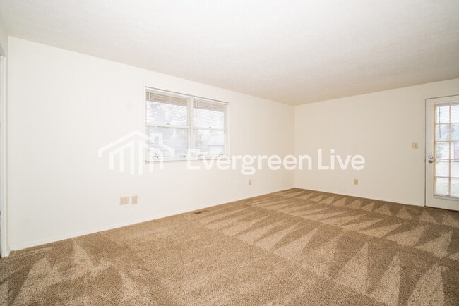 Building Photo - 8209 Mount Washington Dr