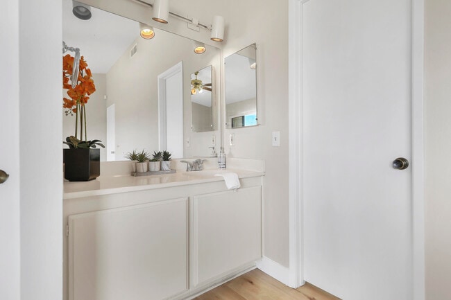 Building Photo - 74237 Catalina Way