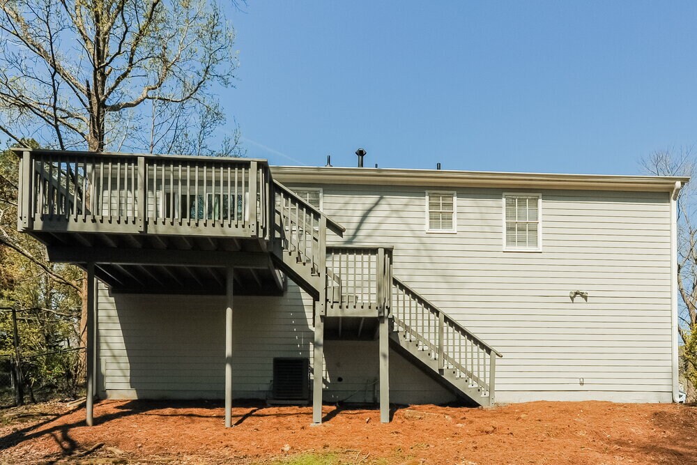 Building Photo - 1120 Brenton Dr NW