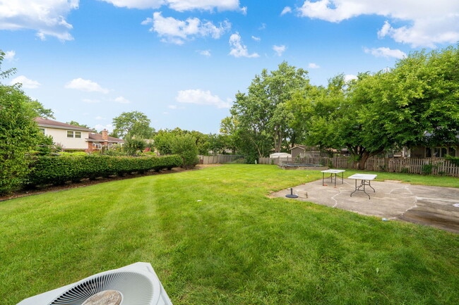 Building Photo - 1526 Carrol Ct