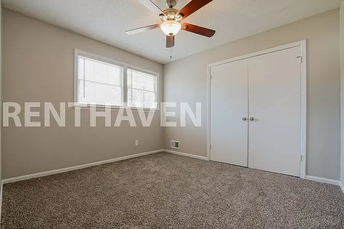 Building Photo - 209 Avery Ln