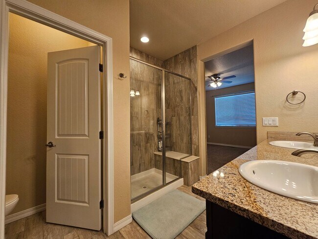 Building Photo - 3 Bed 3 Bath House in Wolf Ranch!!