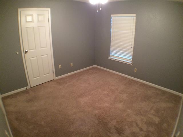Building Photo - 3918 White Oak Ct