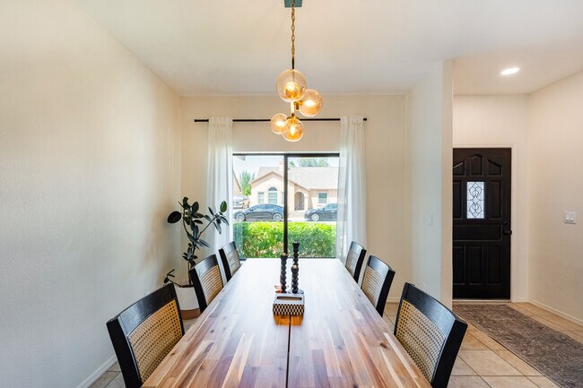 Building Photo - 4113 W Cielo Grande