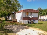 Building Photo - 115 Private Rd 3376G