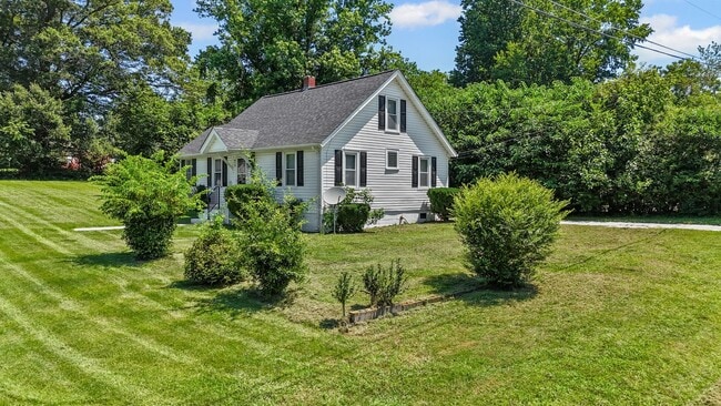 Building Photo - Updated 4-Bedroom Home in Blackstone!
