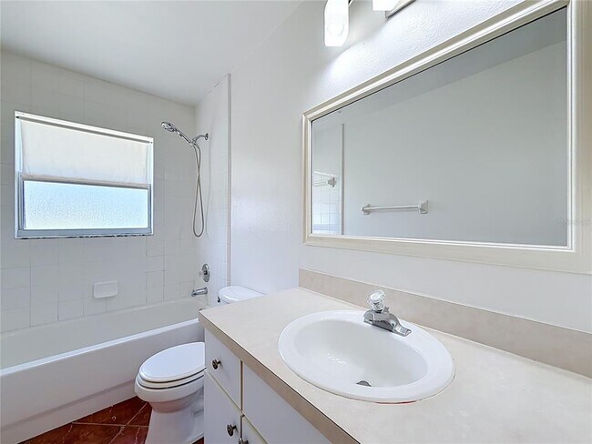 Building Photo - 13208 Pinyon Dr