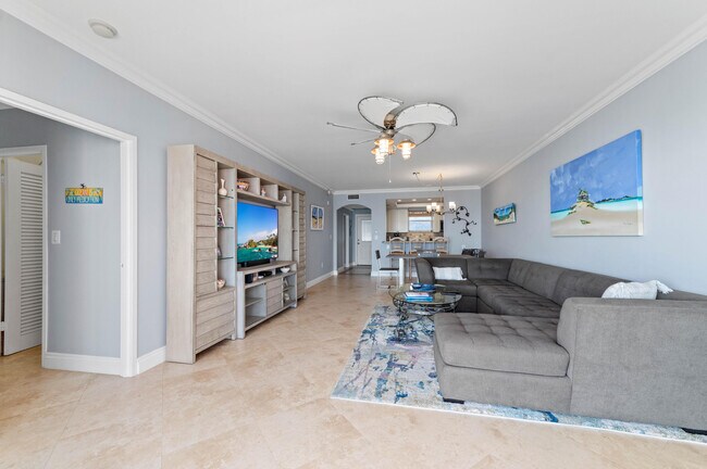 Building Photo - 2921 S Ocean Blvd